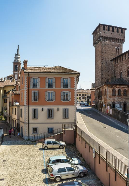 Отель Al Castello Di Leonardo Сант-Анджело-Лодиджано Экстерьер фото